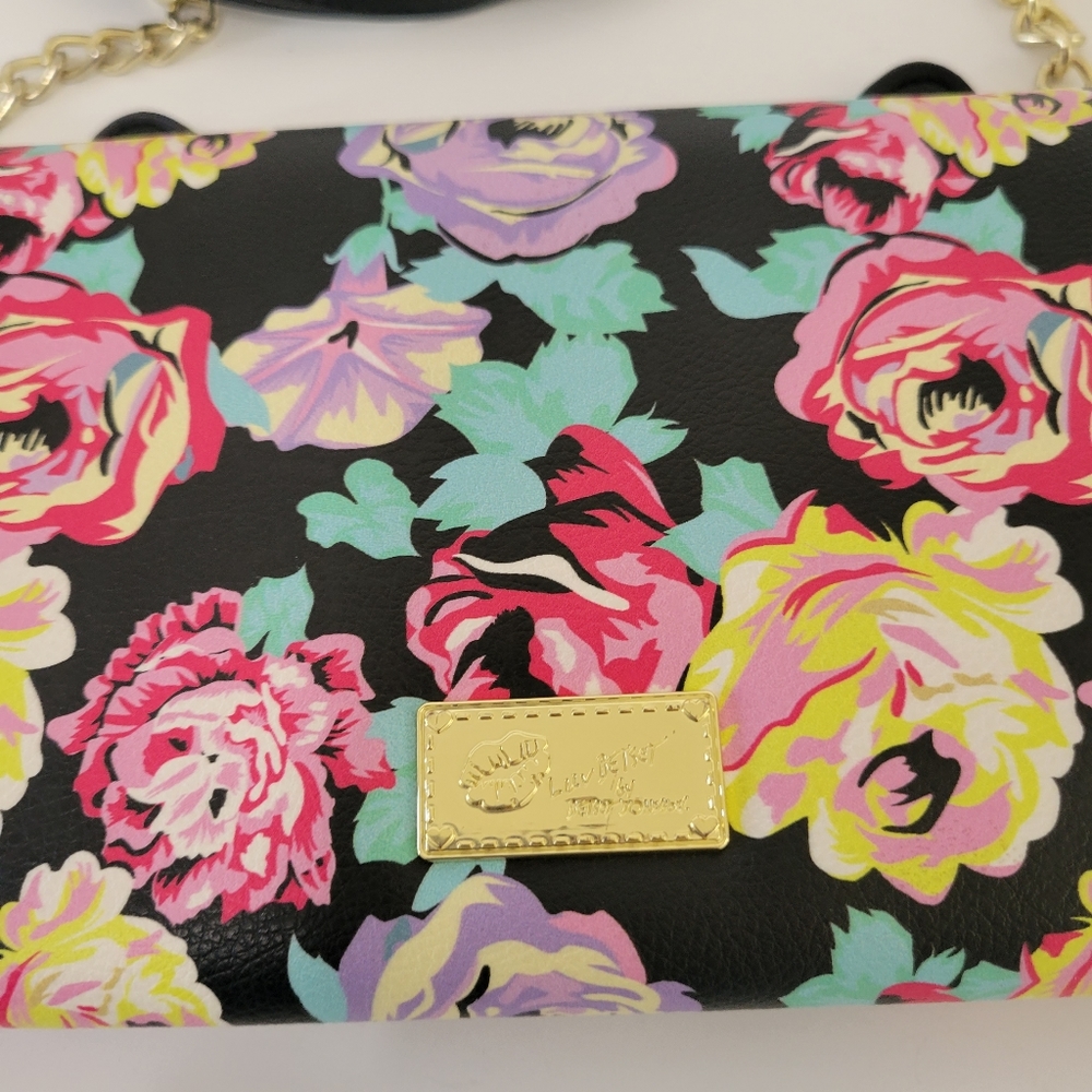 LovBetsey by Betsey Johnson floral doggie face crossbody bag/ clutch - Picture 6 of 10